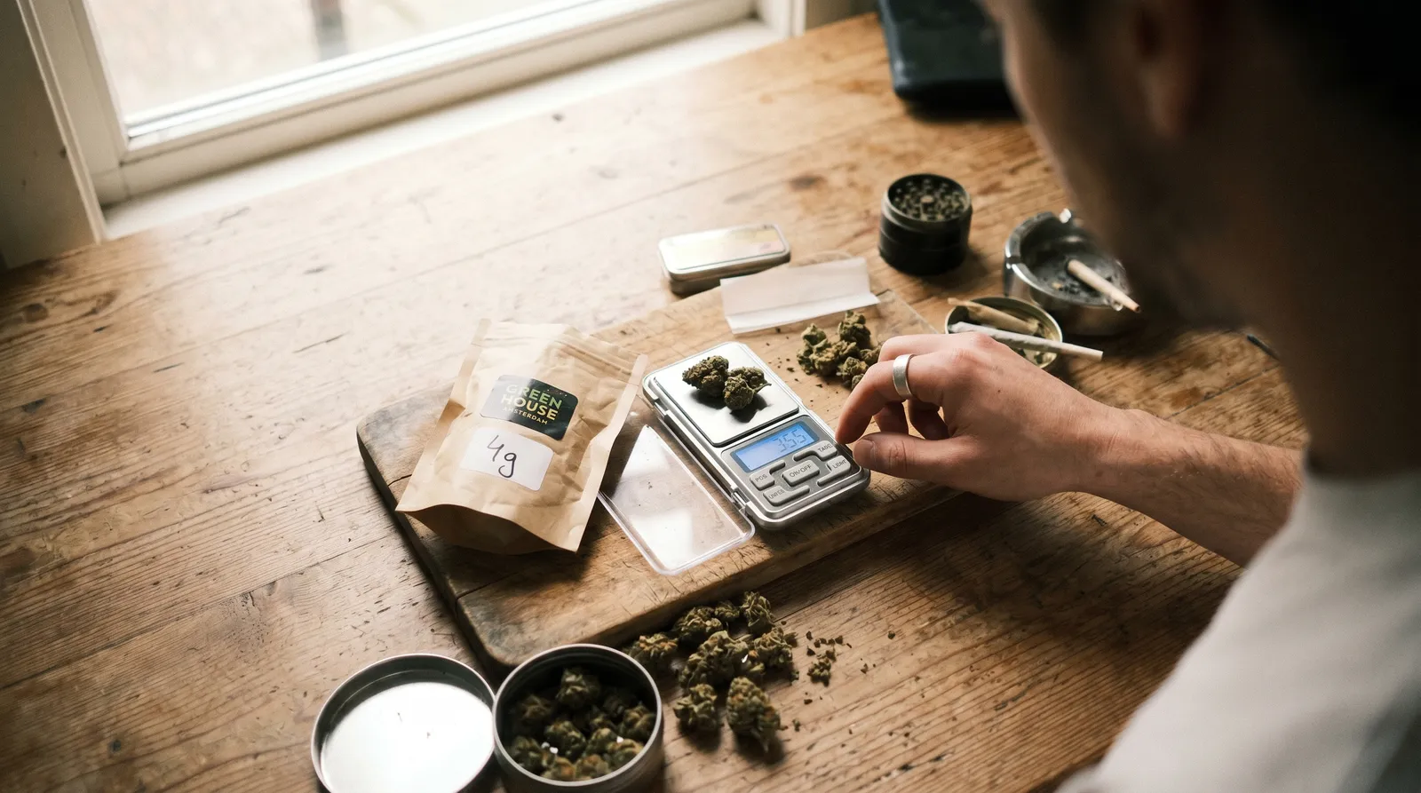 AZARIUS · Why Europe weighs cannabis in grams (and America doesn't)